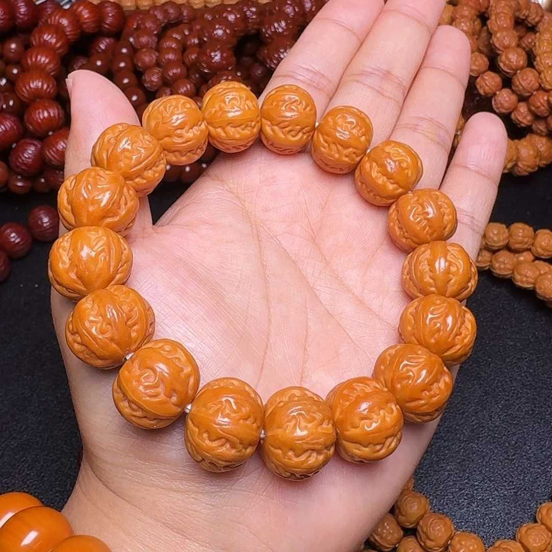 猴头核桃吊坠顶级京八件