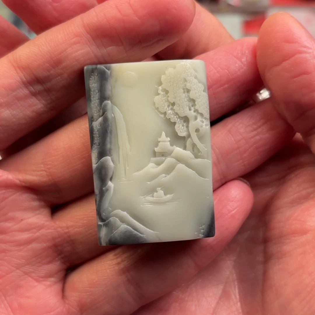 和田玉颈饰未镶嵌燕*来