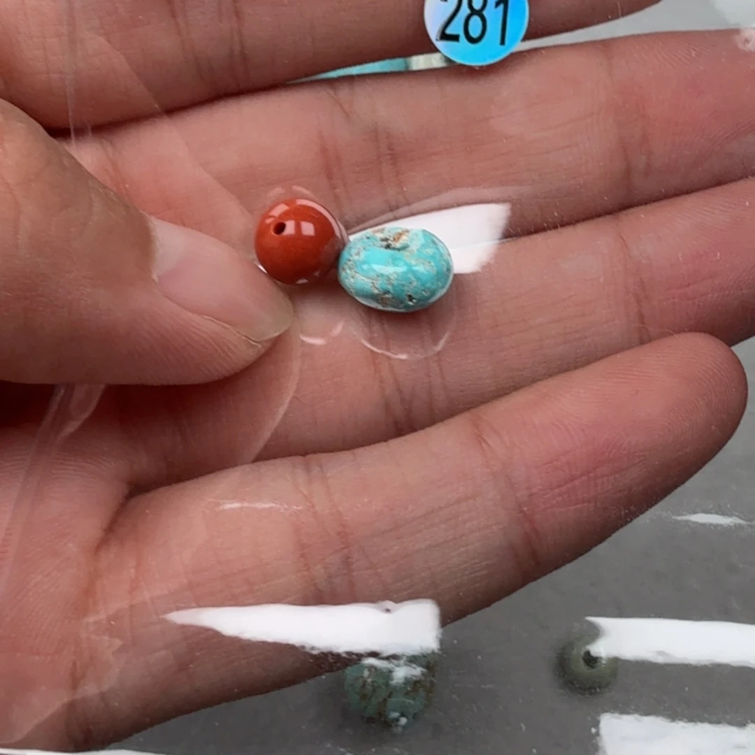 南红玛瑙未镶嵌珠宝奇石