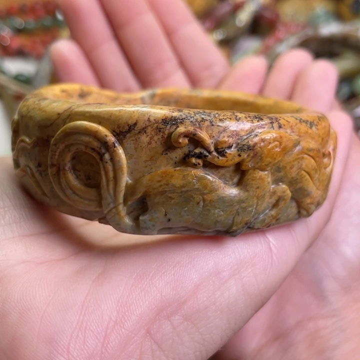 岫岩河磨玉（透闪石质玉）手镯未镶嵌心**之