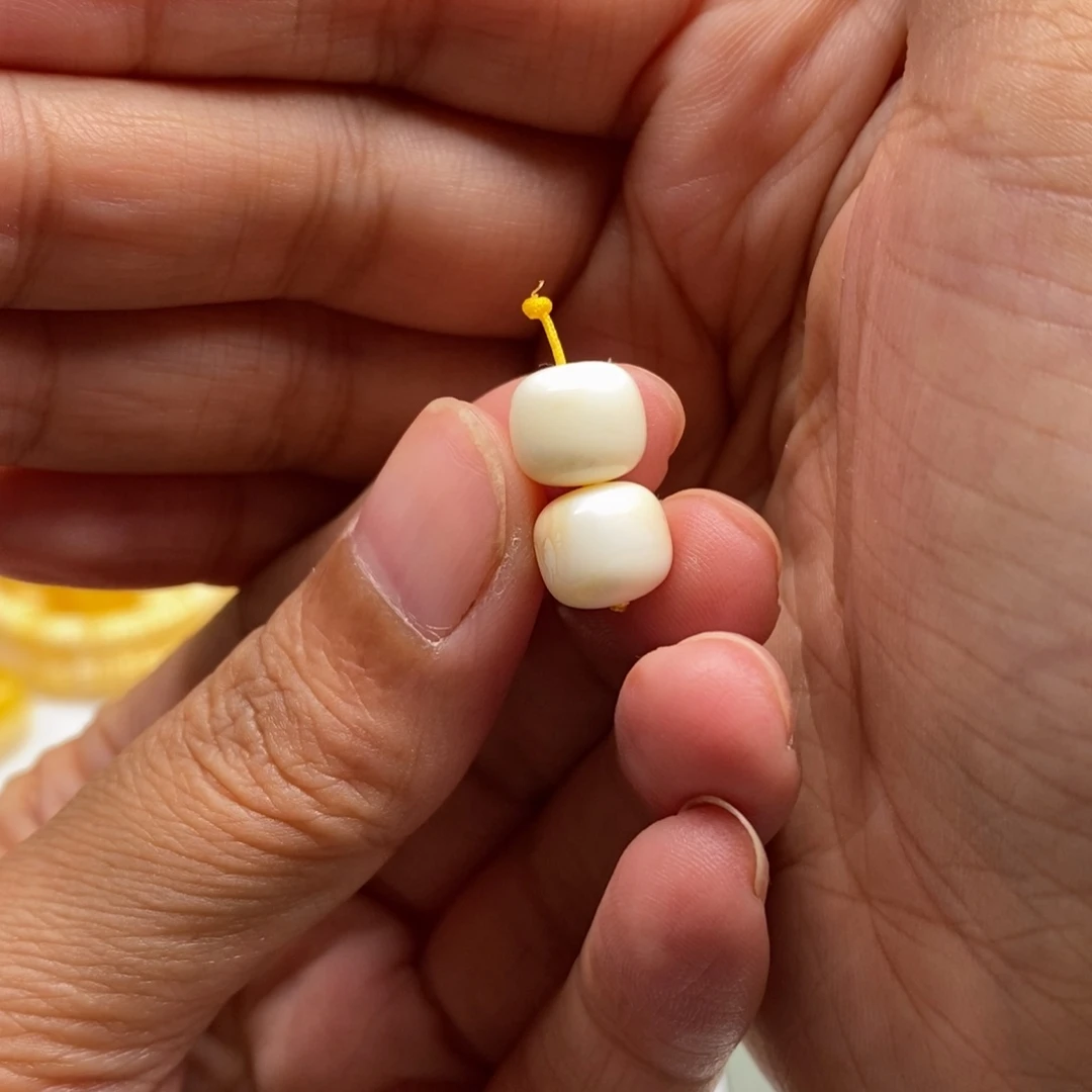 琥珀未镶嵌裸石蜜蜡