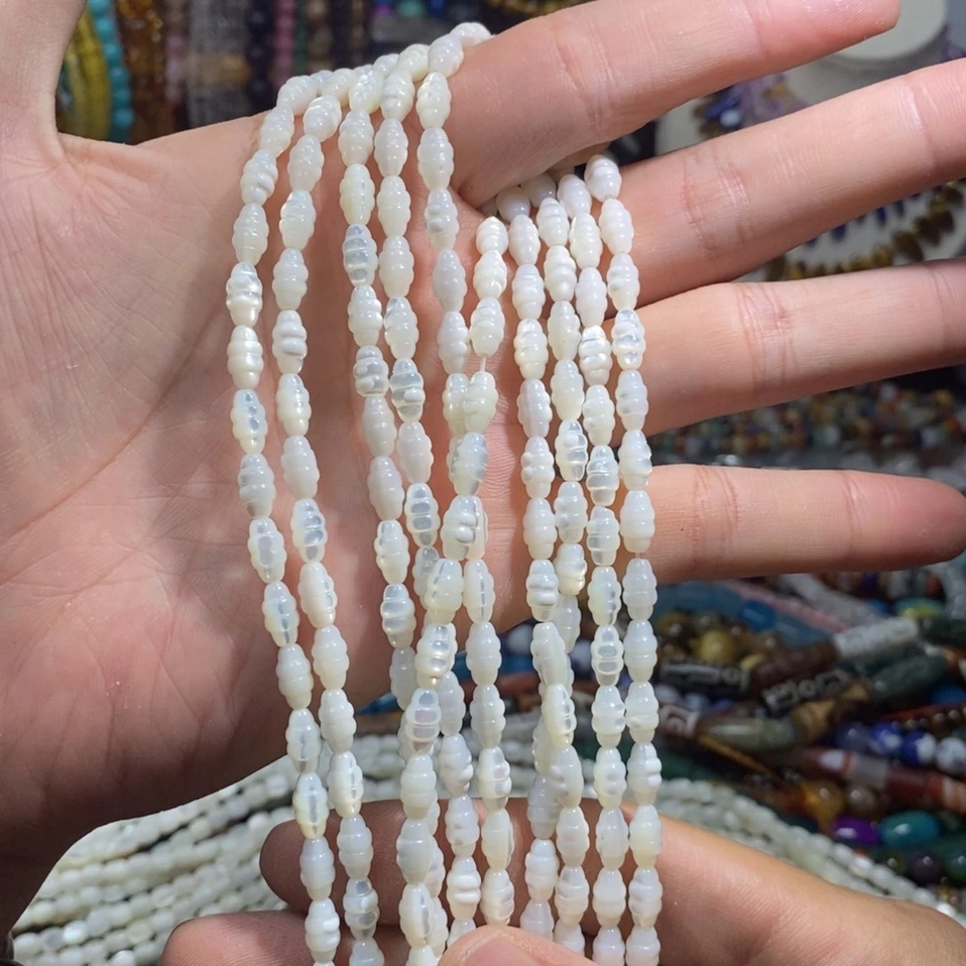 石英质玉未镶嵌，白蝶贝云朵5mm，