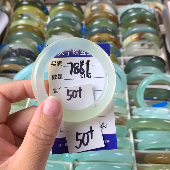 未镶嵌蛇纹石玉手镯7861