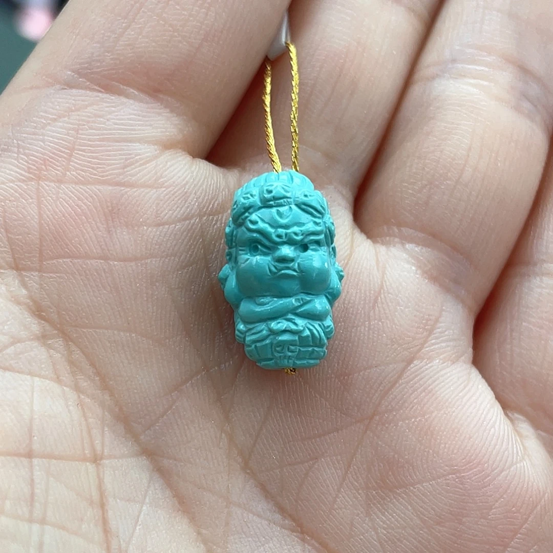 绿松石未镶嵌颈饰