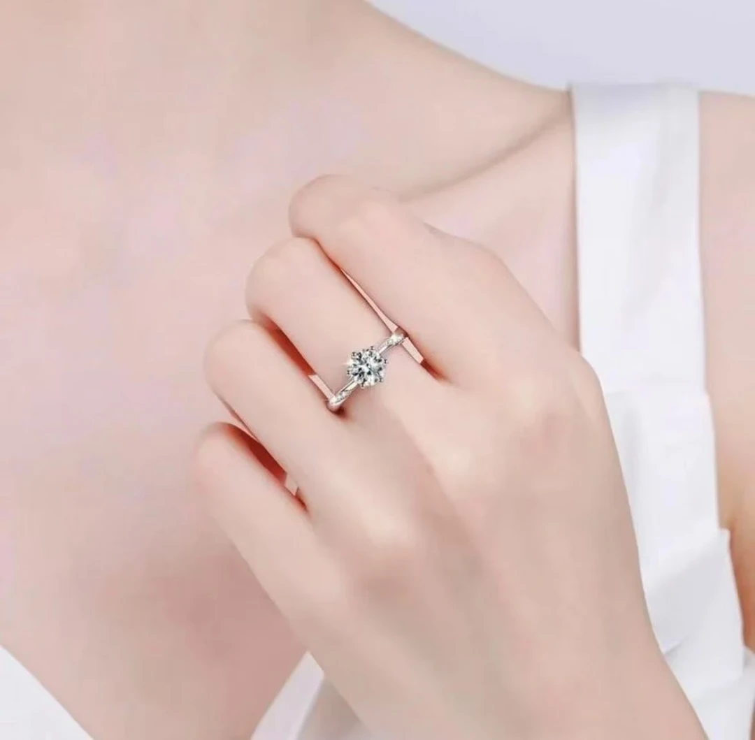 [南非甄选】NFZX  私人定制 通灵六爪女戒0.3CT