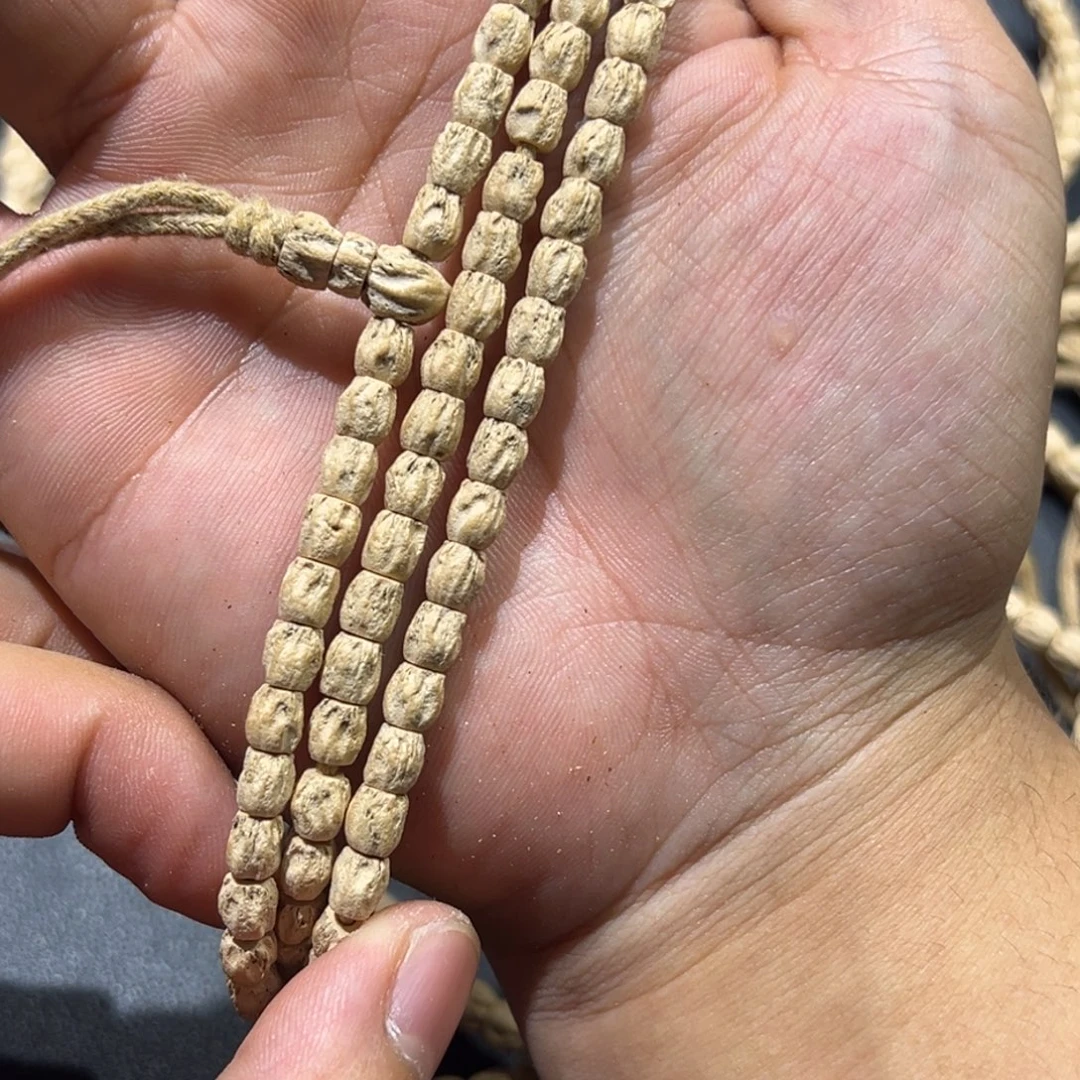 吊坠柏香籽/百香籽B21