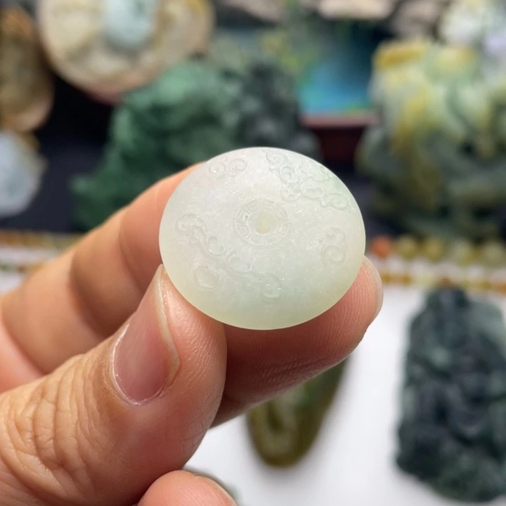 定制翡翠未镶嵌定制