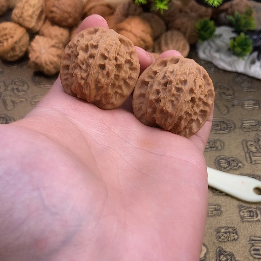 嘻***卡核桃盘龙纹38尺寸全品编号503