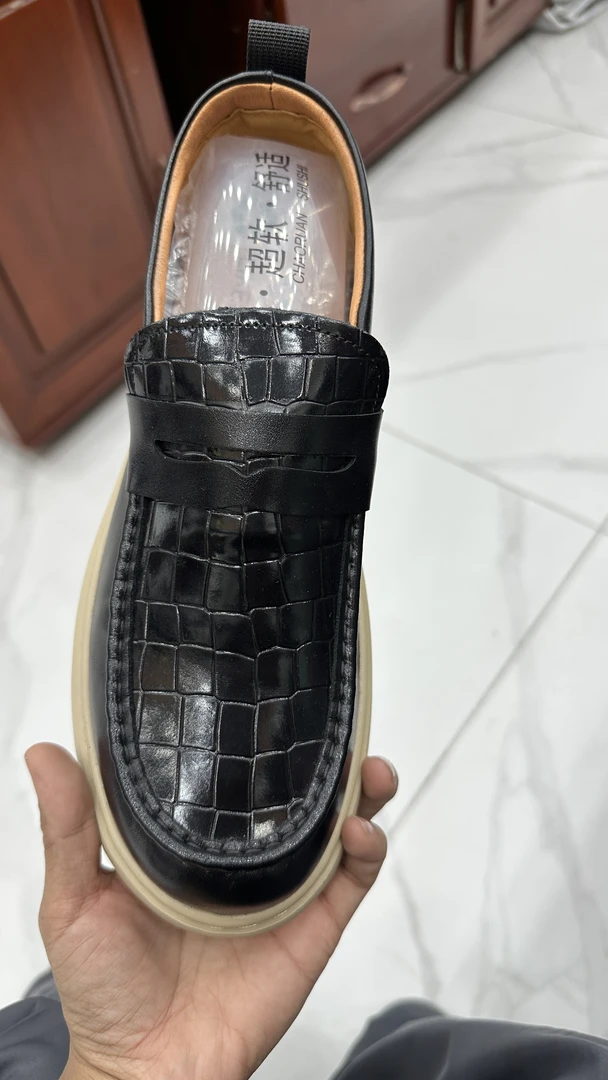 四季通用商务休闲时尚男款休闲皮鞋圆头轻便