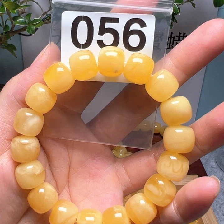 未镶嵌琥珀珠宝奇石