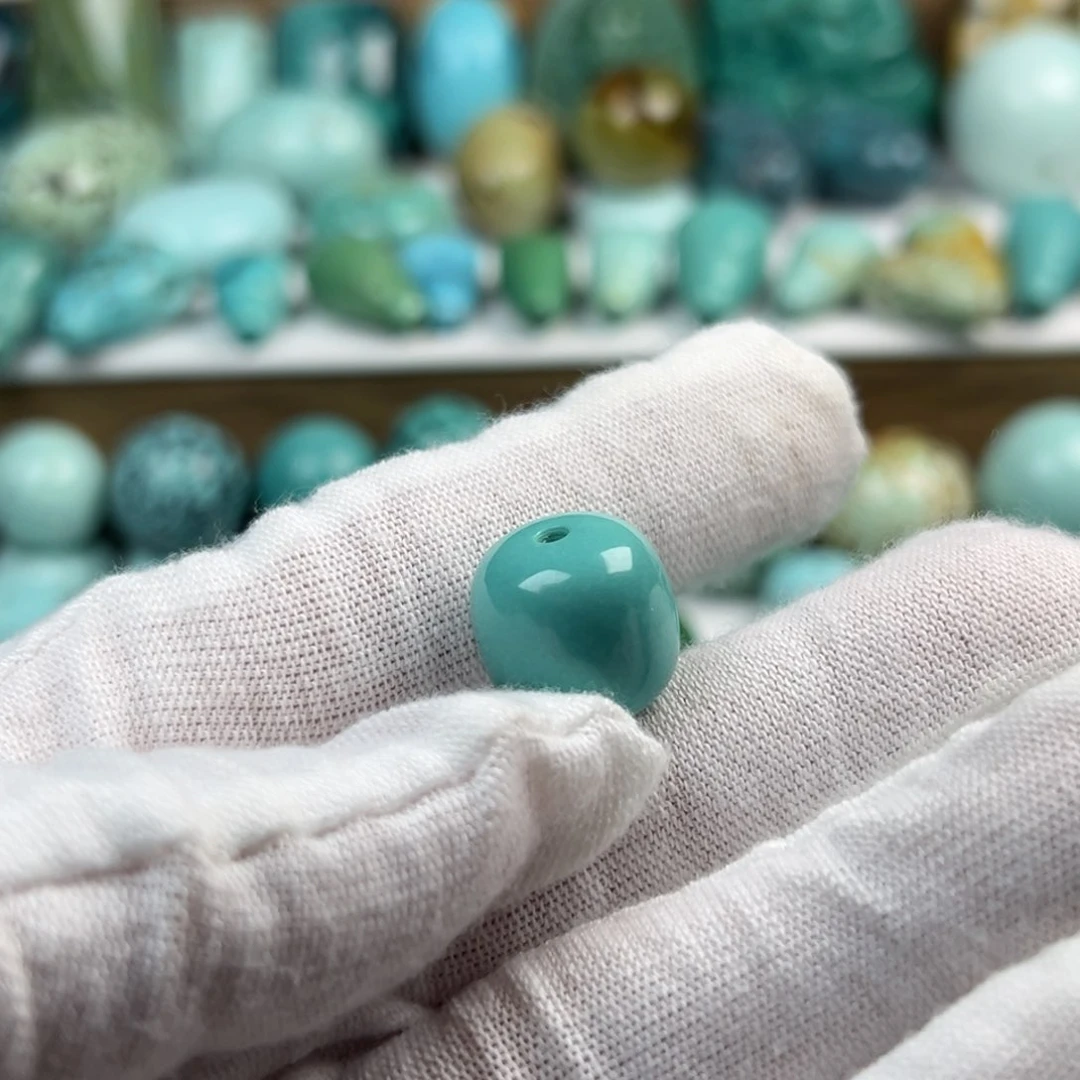 绿松石未镶嵌果冻老型珠她****月