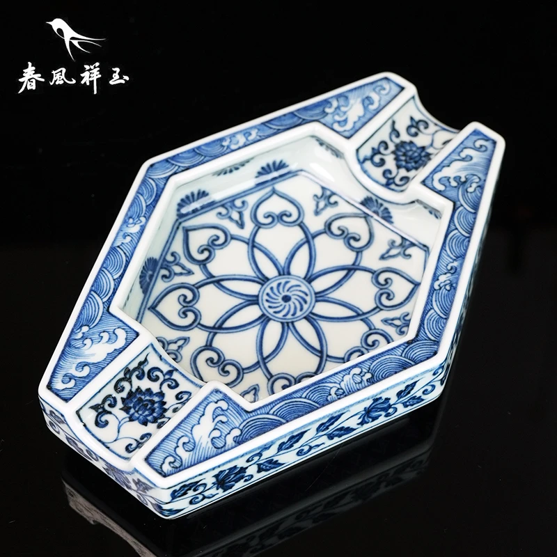 景德镇 春风祥玉 邹俊窑制八字款 青花 缠枝花卉 宝相纹 雪茄烟缸