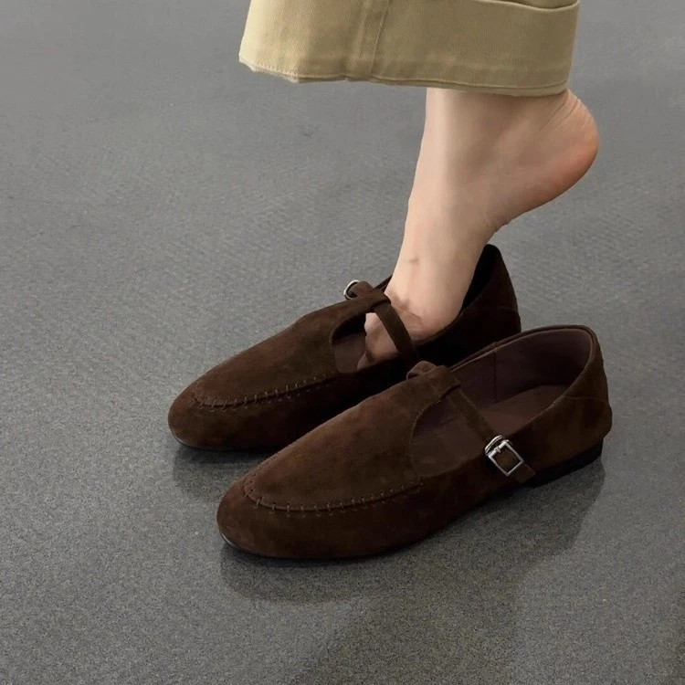 百搭复古时尚网红休闲春季女鞋皮鞋单鞋现货~法式复古圆头绒面玛