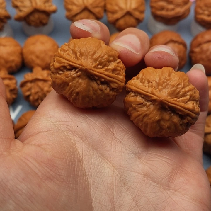 文玩核桃把件方头蟾