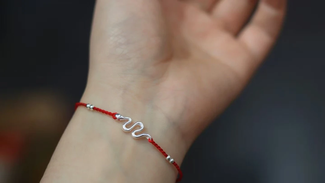 925银手链 白蛇原创文艺生肖简约设计本命年红绳简约款好运手链