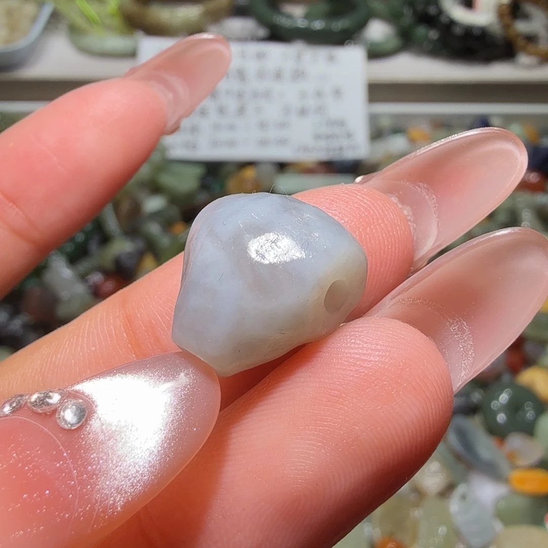 和田玉未镶嵌珠宝奇石