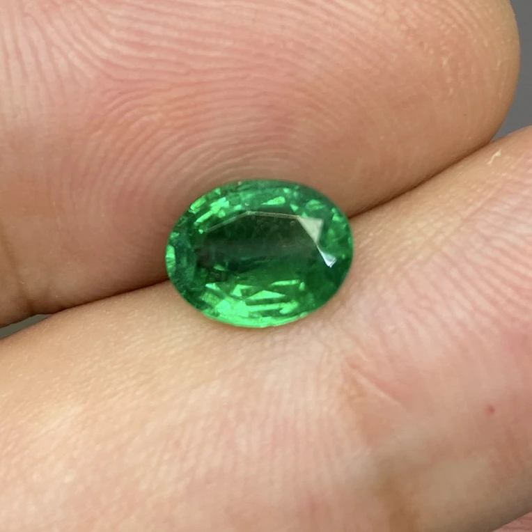 天然木佐色祖母绿1.08ct颜色浓郁火彩璀灿晶体干净高性价比镶嵌