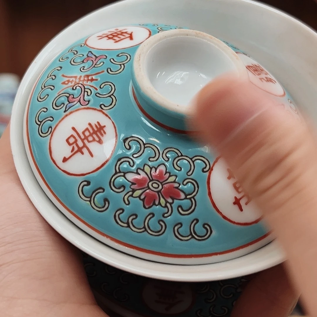 景德镇市和上海浦东新区等