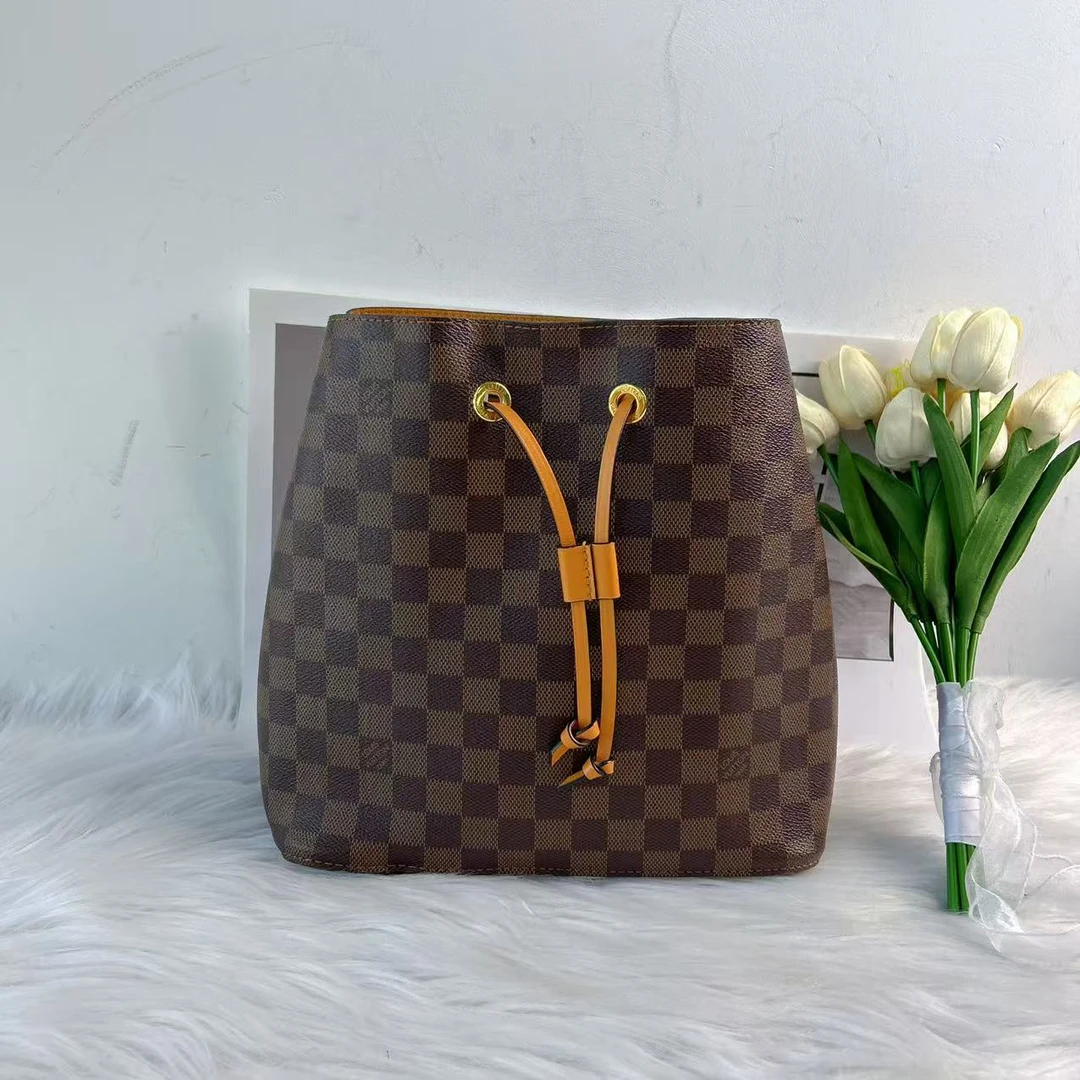 95新 LouisVuitton/路易威登 路易威登棕棋盘格水桶单肩包