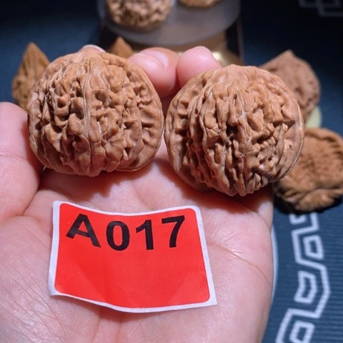 文玩核桃吊坠40山西汉高楼