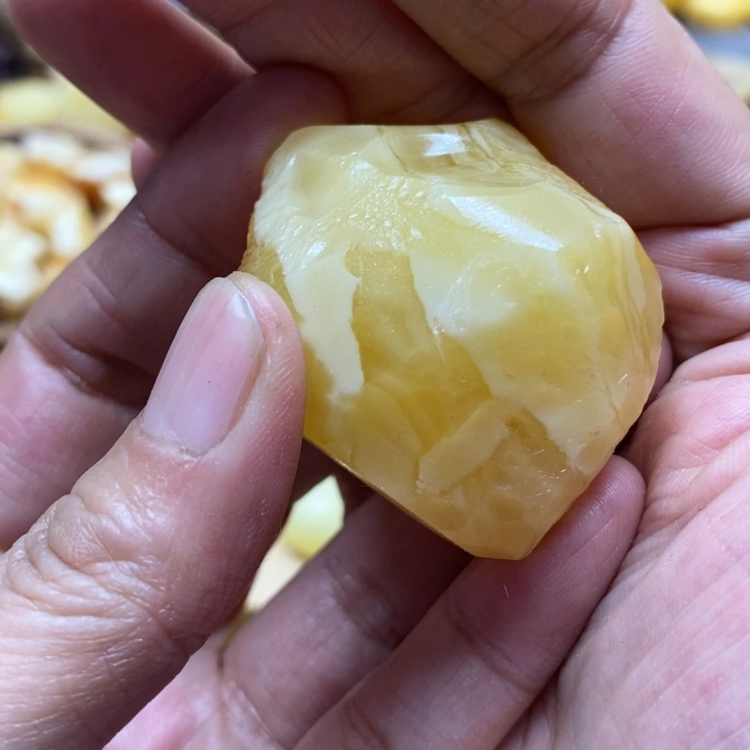 定制琥珀未镶嵌玉*?传世琥珀蜜蜡定制