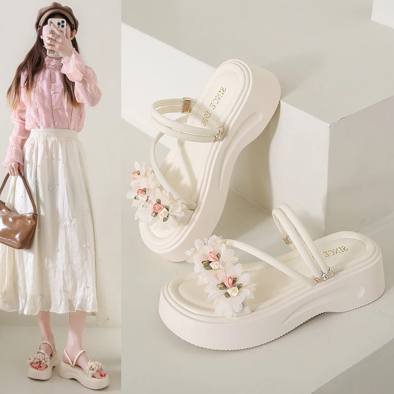 凉鞋女2025新款夏季外穿精致花朵厚底绝美仙女风配裙子沙滩凉拖鞋