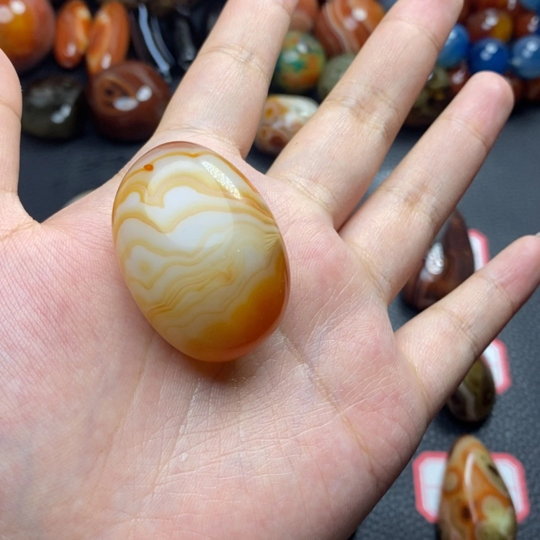 玛瑙/玉髓颈饰未镶嵌∮**?