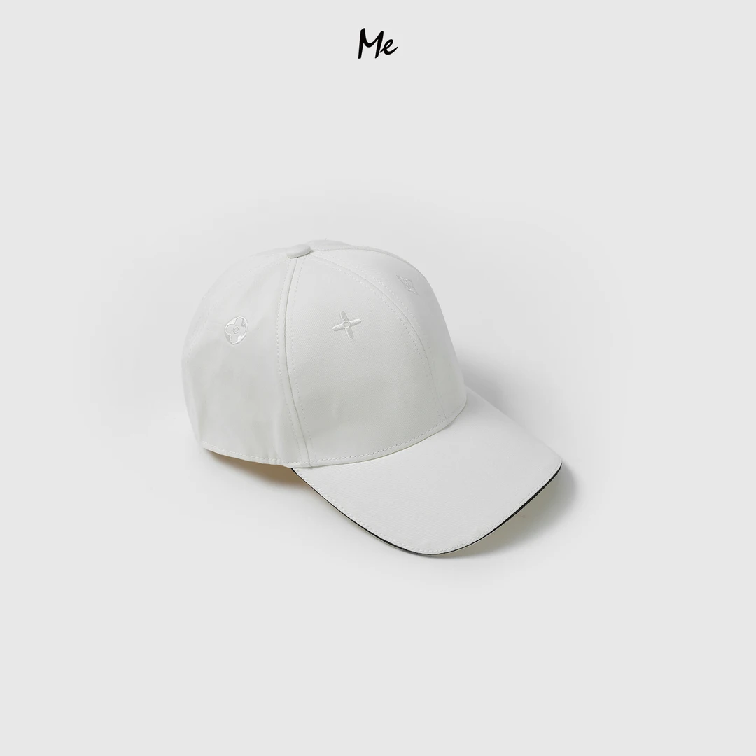 ME【驴四叶花刺绣棒球帽】经典奢牌感百搭时尚休闲鸭舌帽子MESS5470