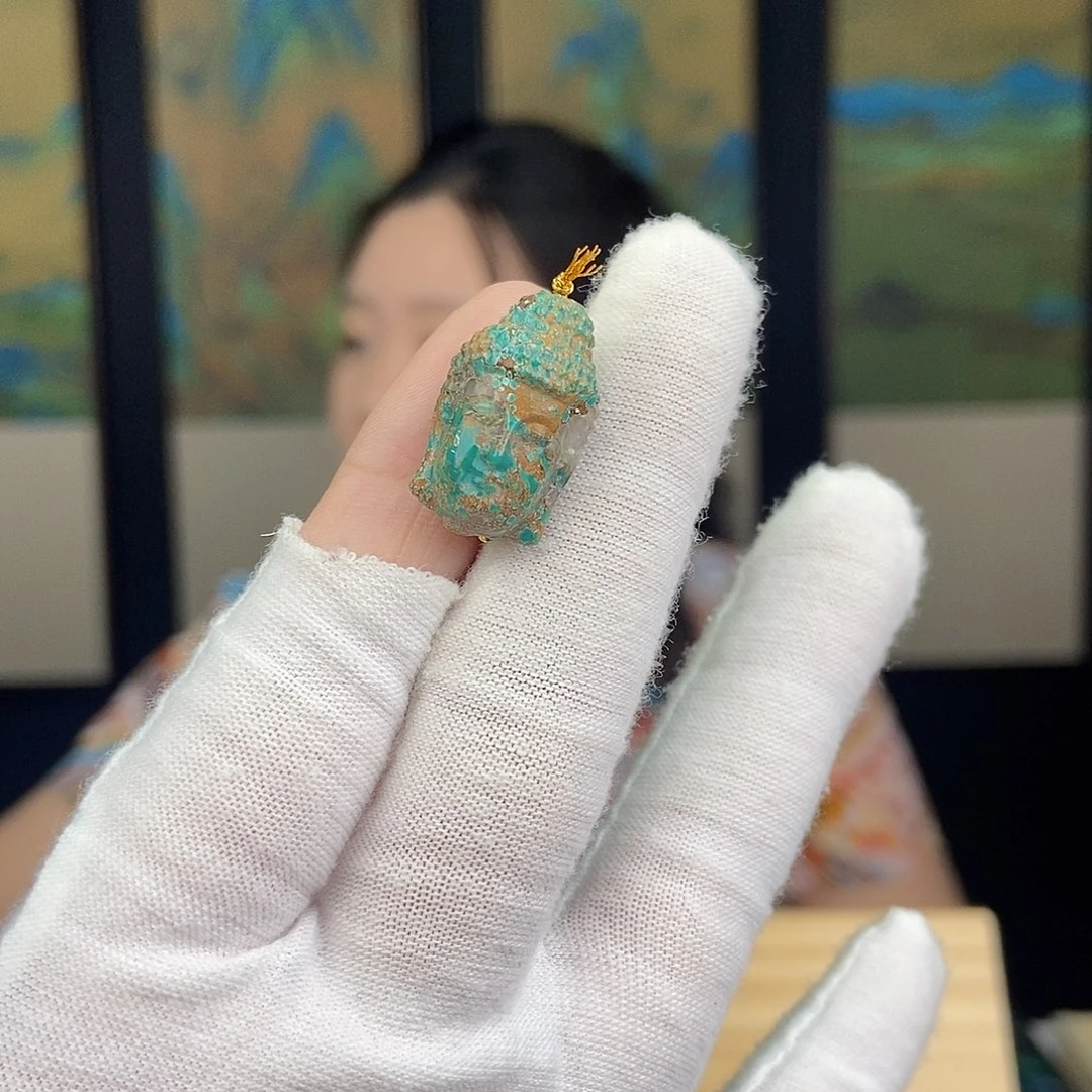 看***坑未镶嵌绿松石珠宝奇石