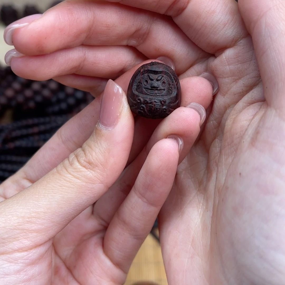 降真香其他糖*亮1.8达摩雕刻件