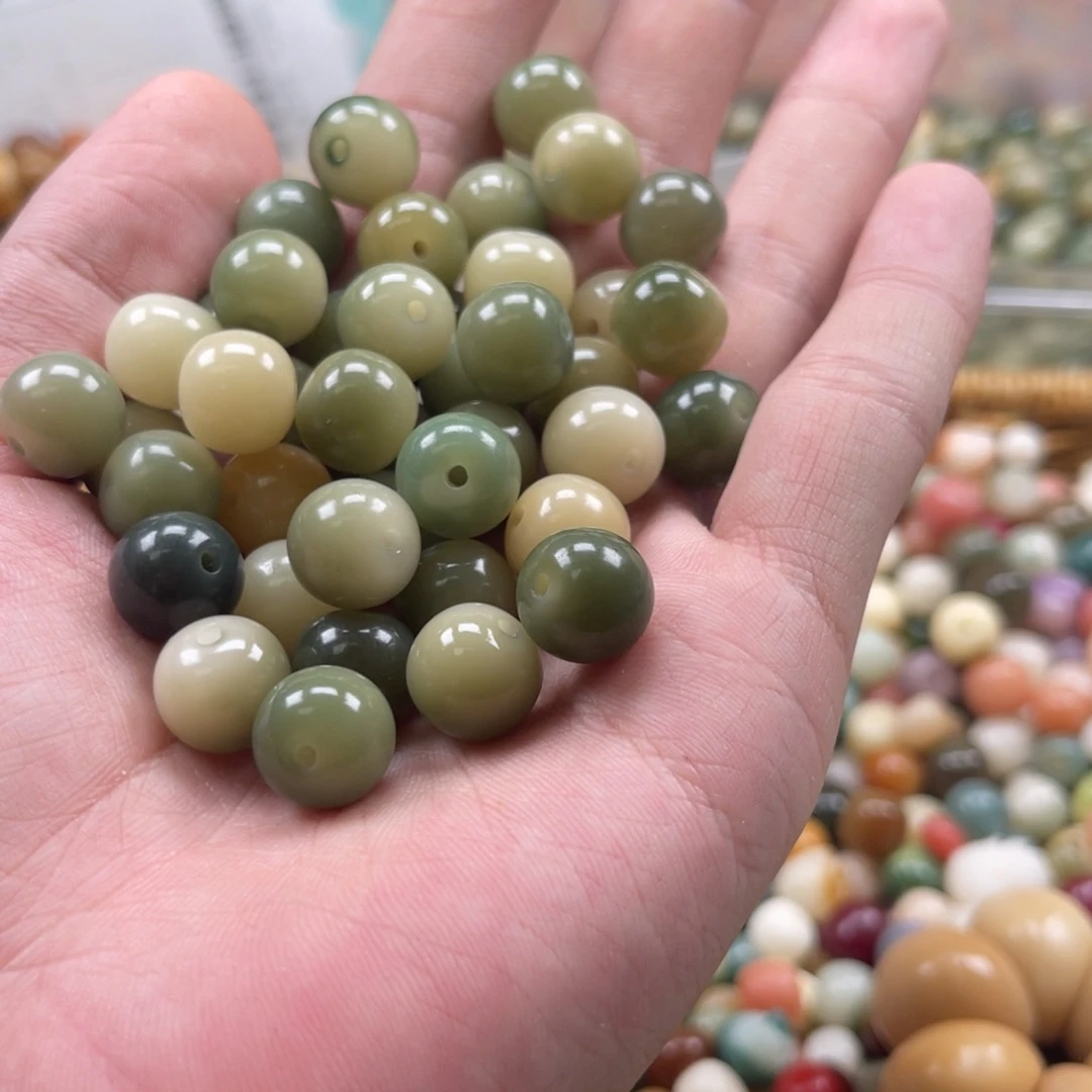 吊坠白玉菩提c12/30+6颗玉化胖苹果