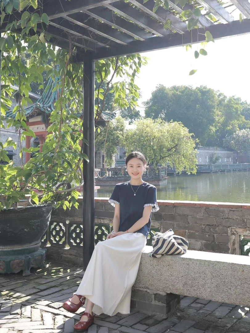 2025夏季新款藏青色宽松短袖上衣女休闲T恤气质百搭高腰半身裙