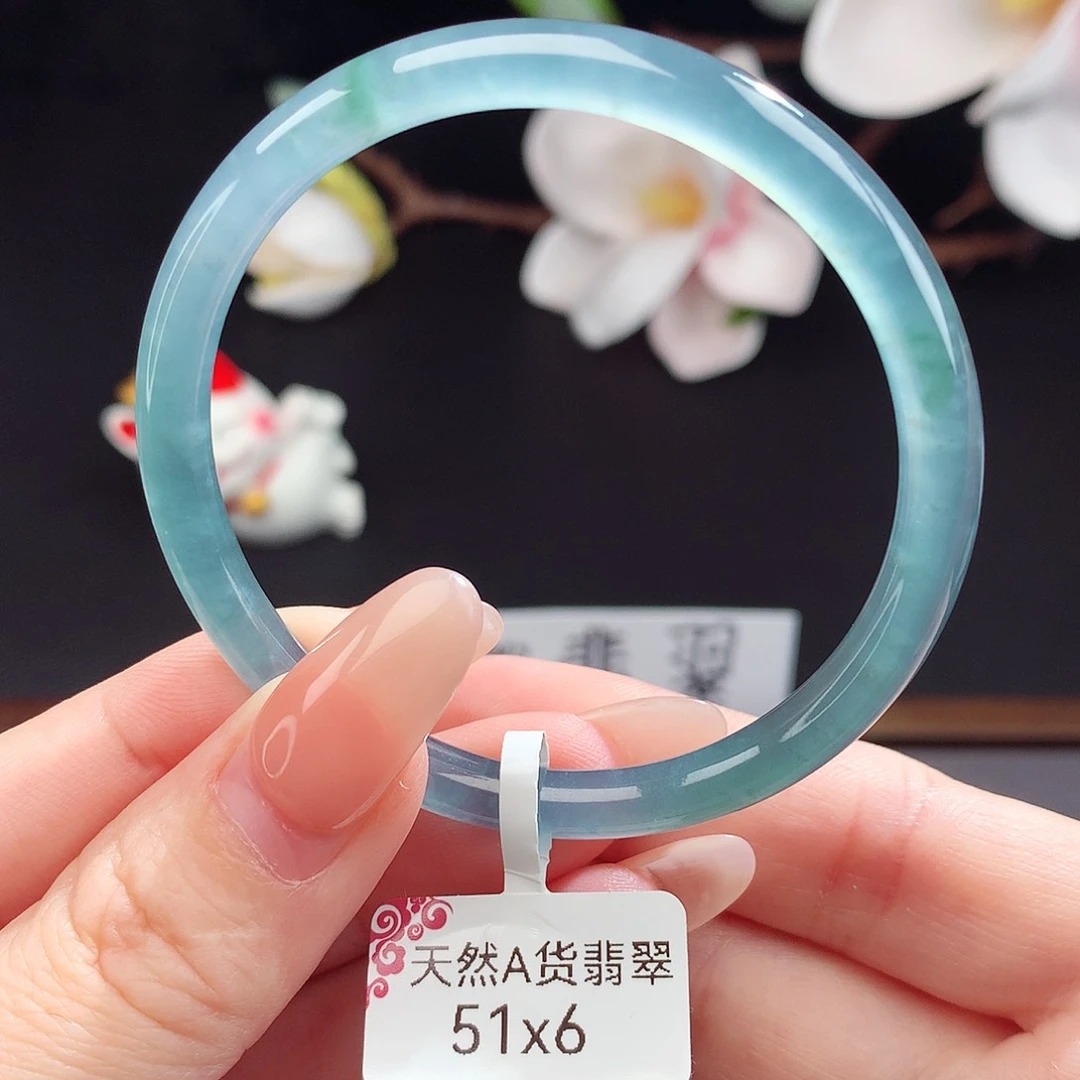 翡翠手镯（圆镯）未镶嵌