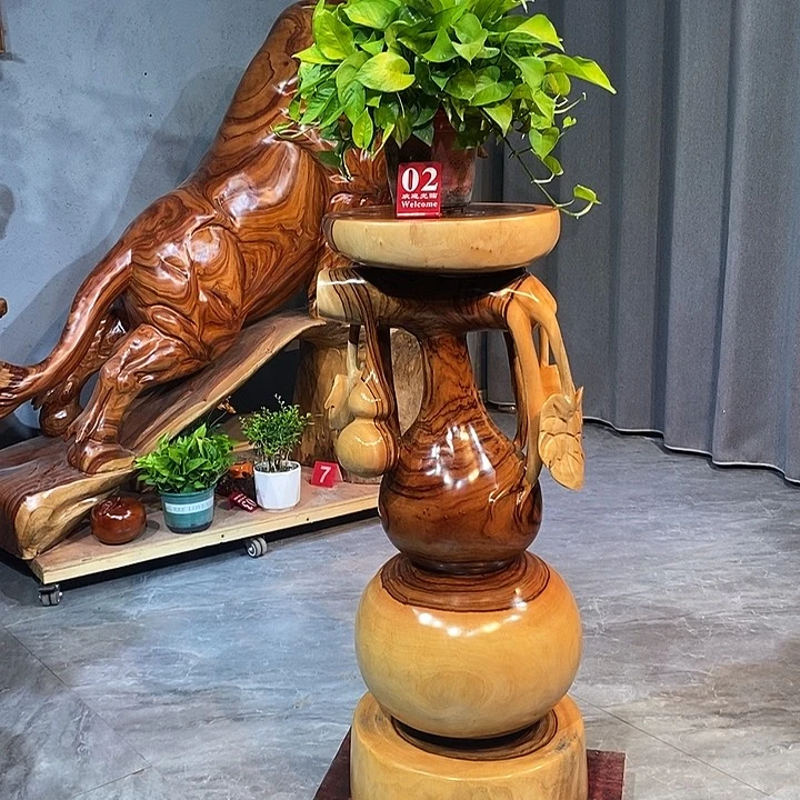 恒****蒙香樟木材质花架