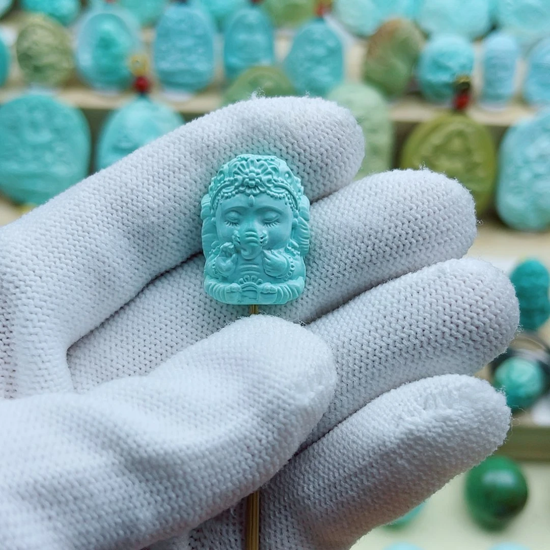 绿松石未镶嵌珠宝奇石