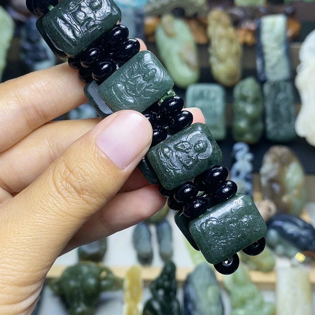 【闪购商品】颈饰未镶嵌和田玉