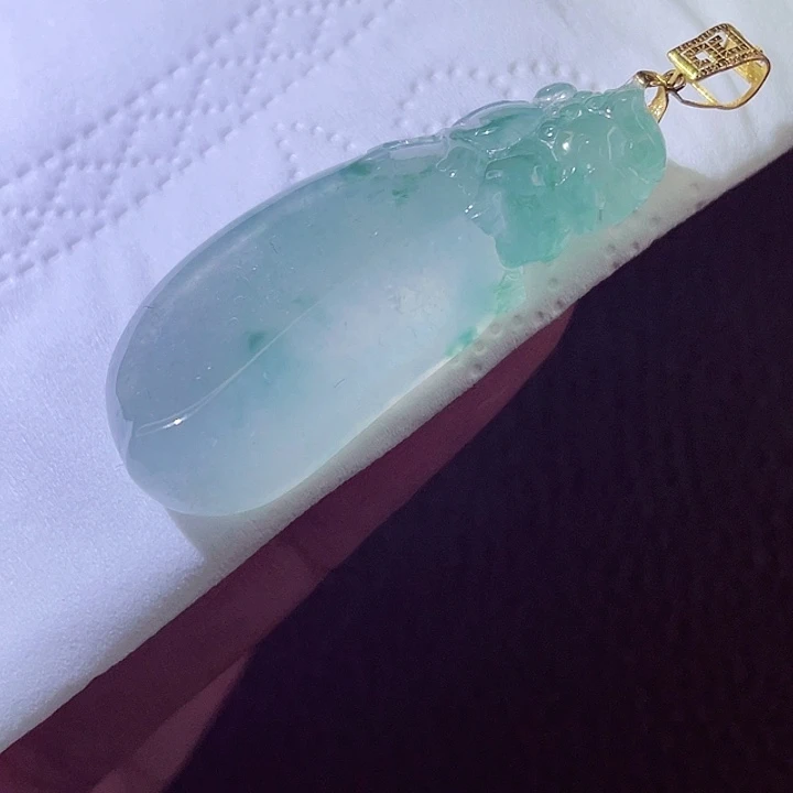 颈饰18K金镶嵌翡翠翡翠