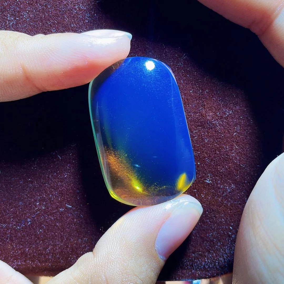 蓝珀裸石未镶嵌毕业品质无事牌