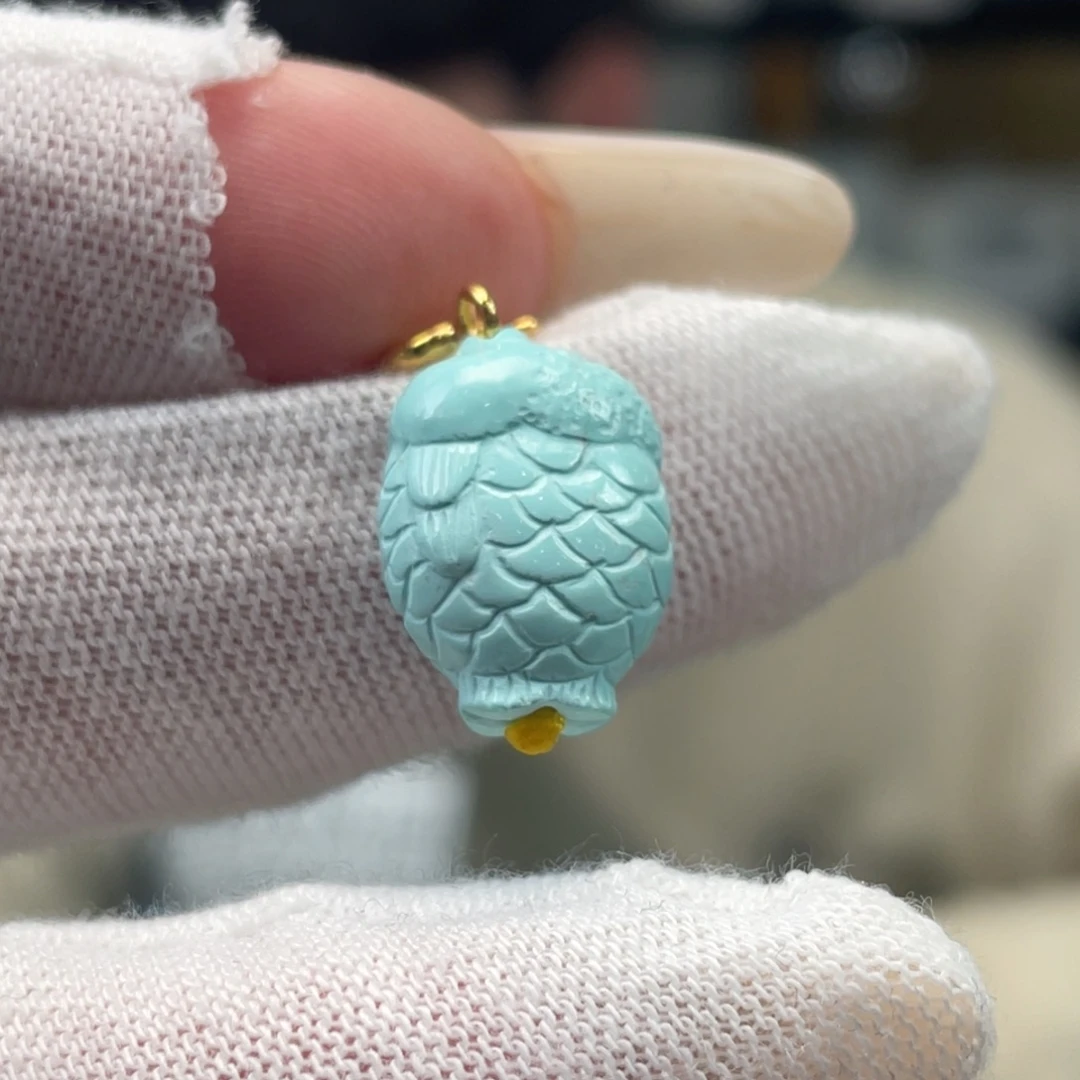 绿松石未镶嵌挂件