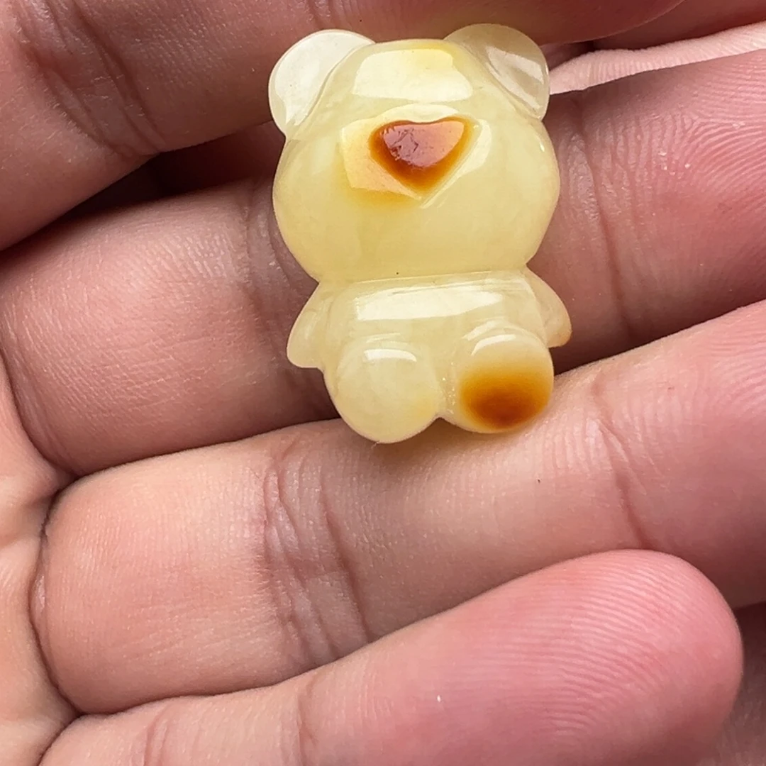 琥珀未镶嵌裸石3.79克小熊