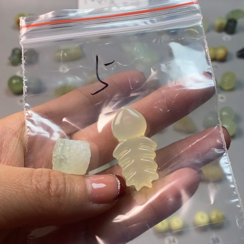 【闪购商品】蛇纹石玉吊坠(不含链)未镶嵌北*莘