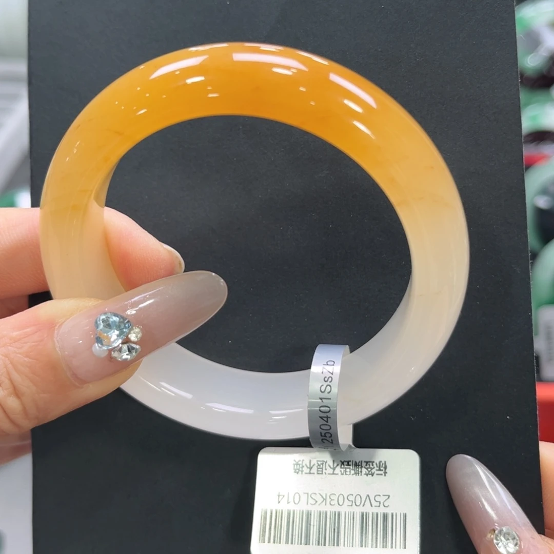 呆***步石英质玉手镯未镶嵌➕小玥54