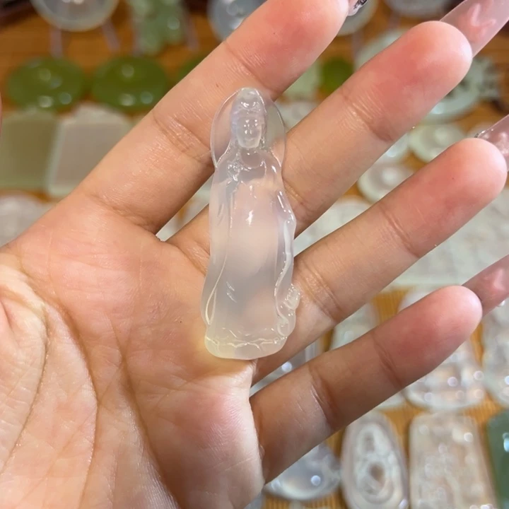 未镶嵌蛇纹石玉岫玉白冰挂件站观音