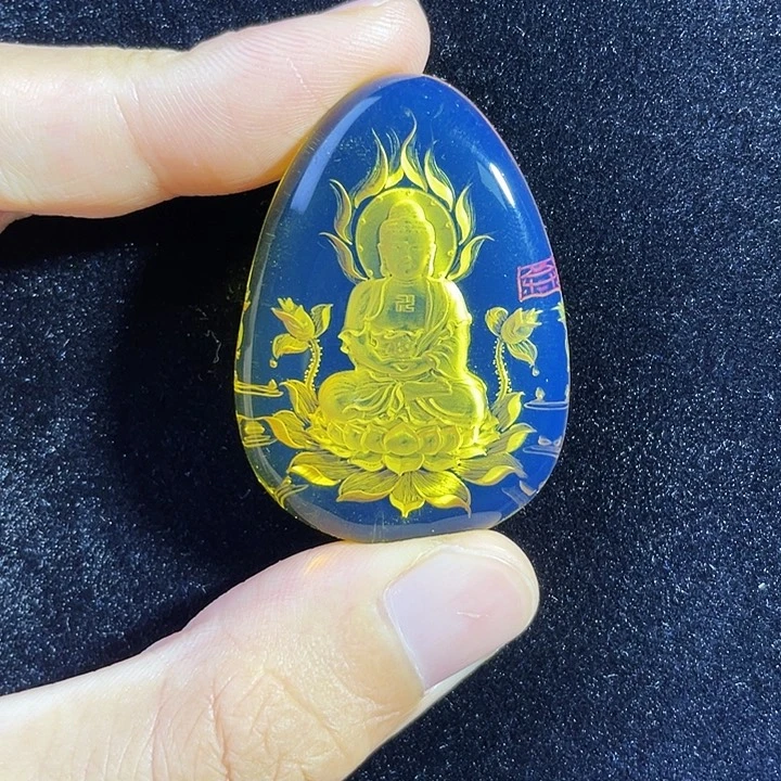 未镶嵌颈饰琥珀蓝珀大日如来阴雕