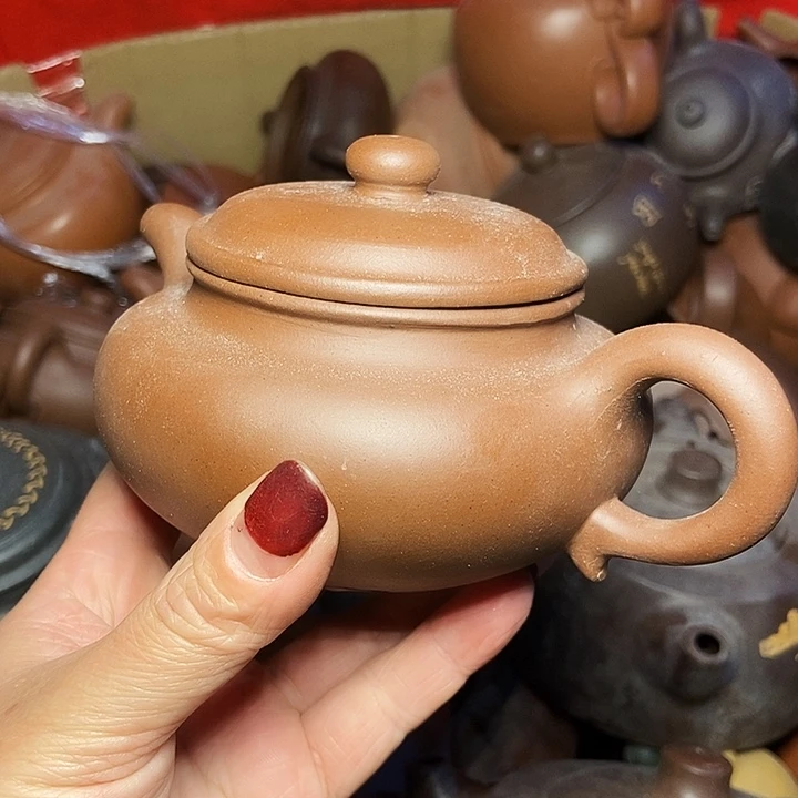 手工制作宜兴紫砂茶壶