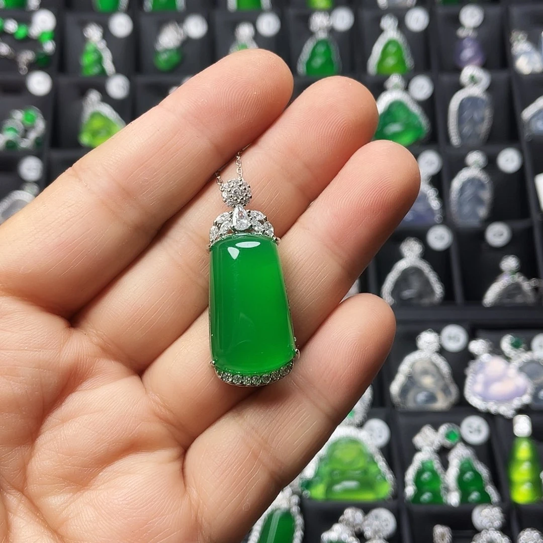 合金颈饰玛瑙/玉髓