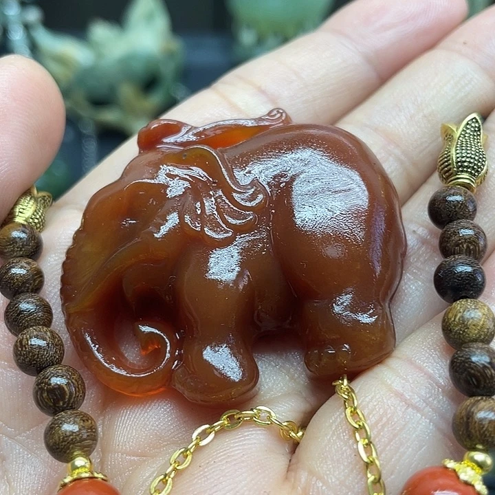 未镶嵌蛇纹石玉颈饰