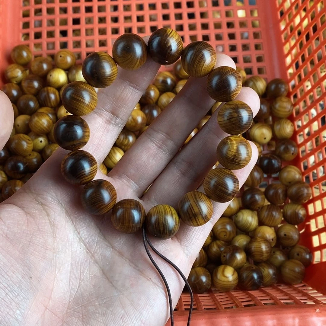 柏木（崖柏）其他干黑油骨料1.5微瑕