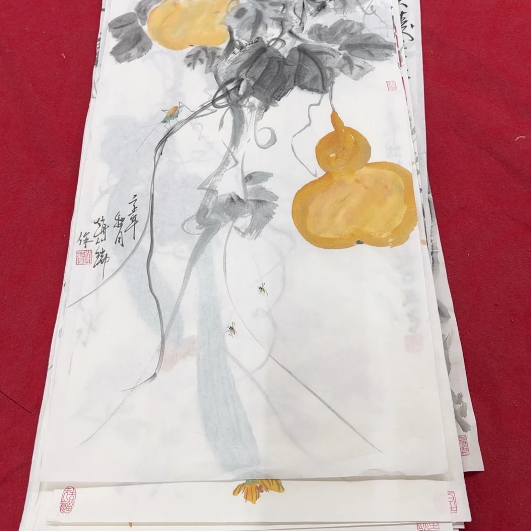 国画花鸟等多种鸟类的栖息