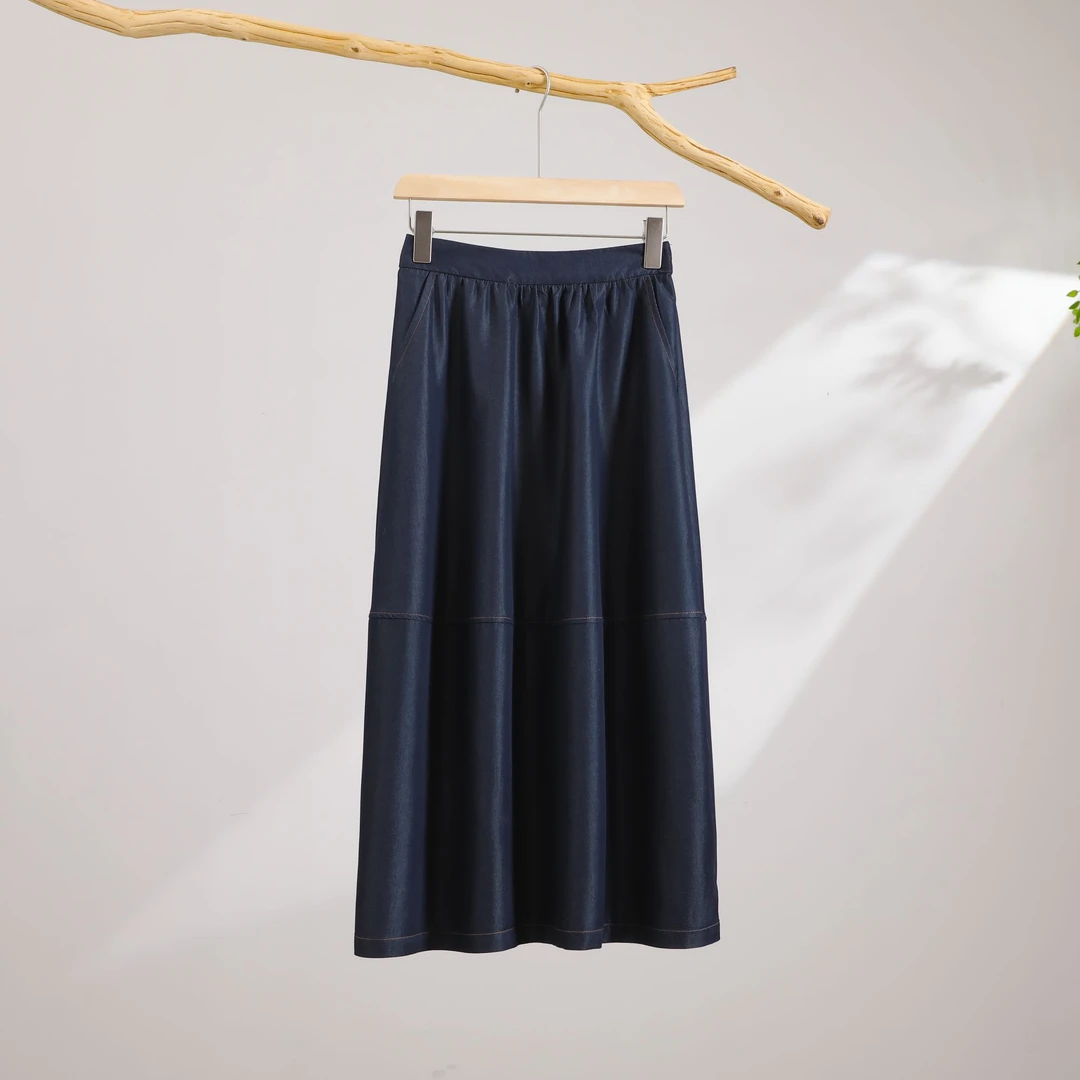 WANTHAT/凡黛卡款时尚百搭显瘦牛仔半身裙8118